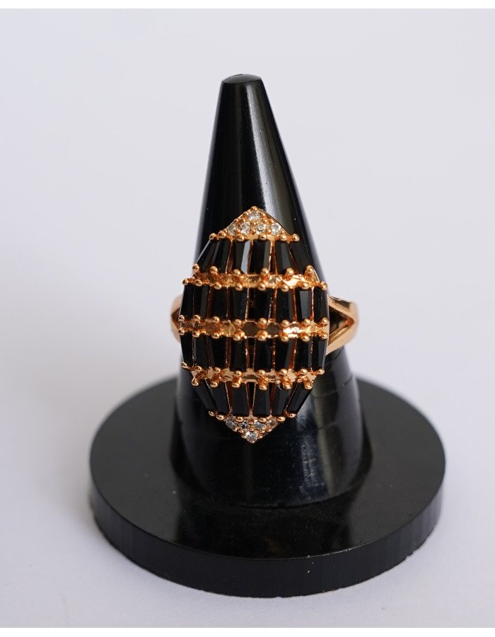 Mehar Collection // Article 008